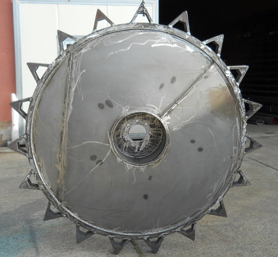Ruota in ferro da risaia ricondizionata